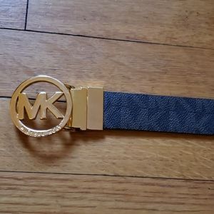 Michael Kors reversible leather logo belt